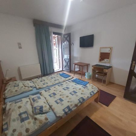 פץ' Valcsics Villa Panzio מראה חיצוני תמונה